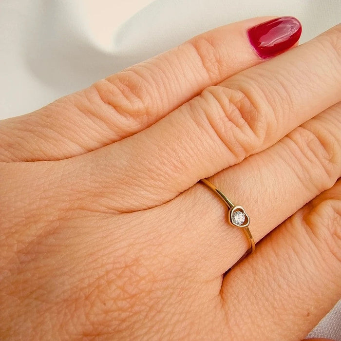 Inel Aur 8K cu Inimă și Zirconiu Alb - Eleganță Romantică