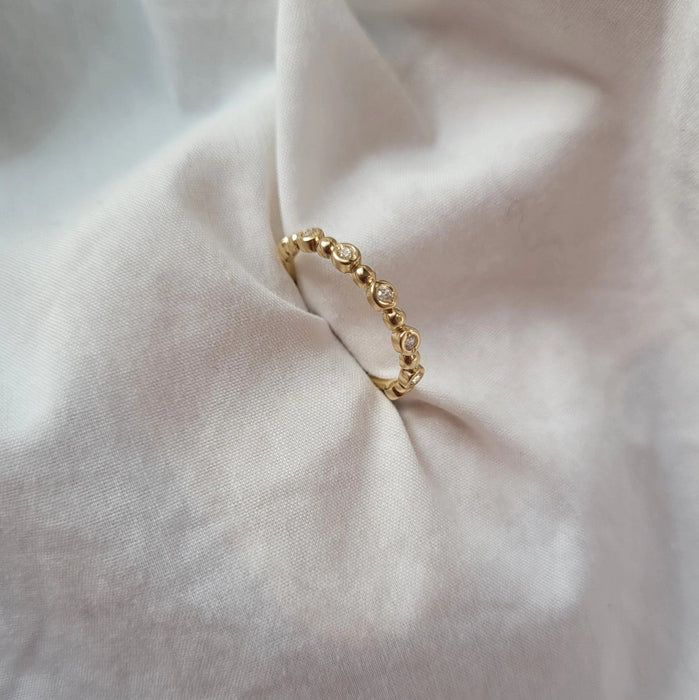 Inel Subțire Aur 8K cu Zirconii Albe