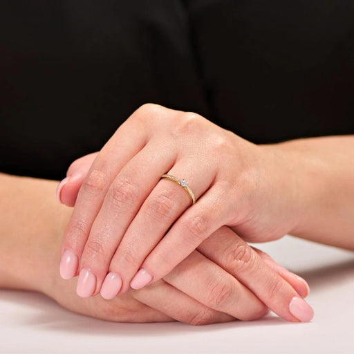 Inel de Logodnă Minimalist Aur 8K cu Zirconiu