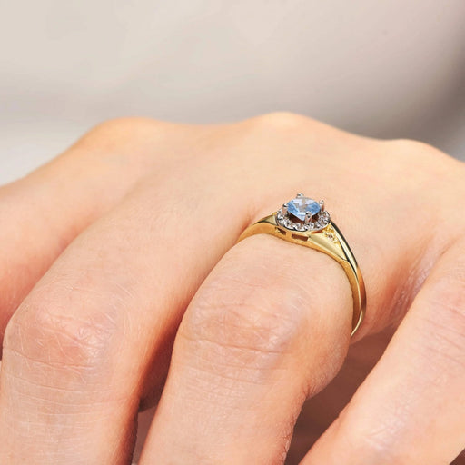 Inel de Logodnă Aur 8K cu Zirconiu Albastru - Eleganță Eternă