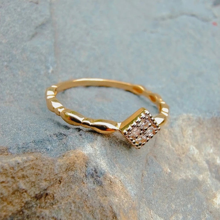 Inel Aur 8K ROMB cu Zirconiu Alb - Eleganță Subtilă