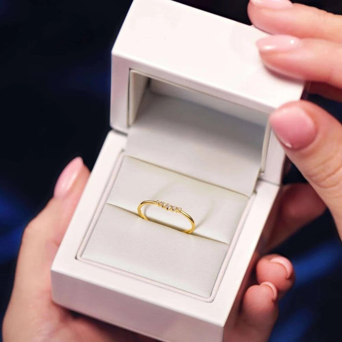 Inel Delicat Aur 8K cu Zirconiu - Eleganță Subtilă