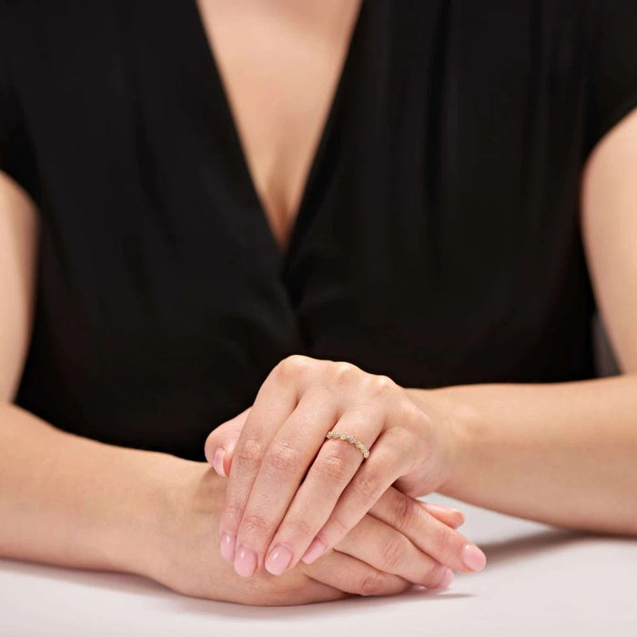 Inel Aur 8K cu Zirconii Albe - Eleganță Subtilă