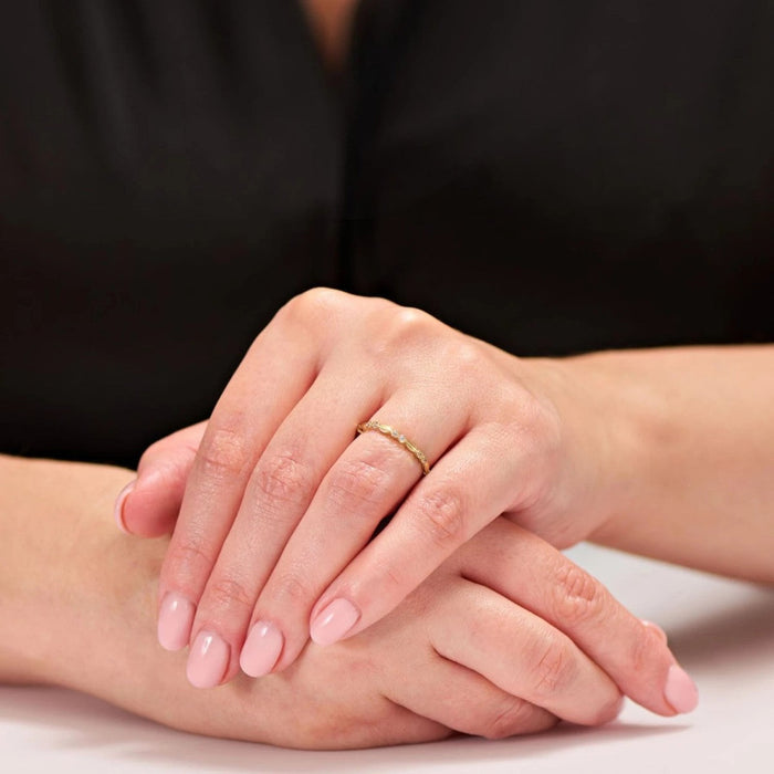 Inel Aur 8K Cu Zirconii Albe