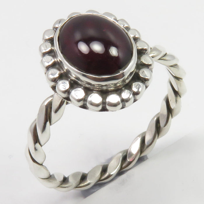 Inel Argint 925 cu Garnet Cabochon