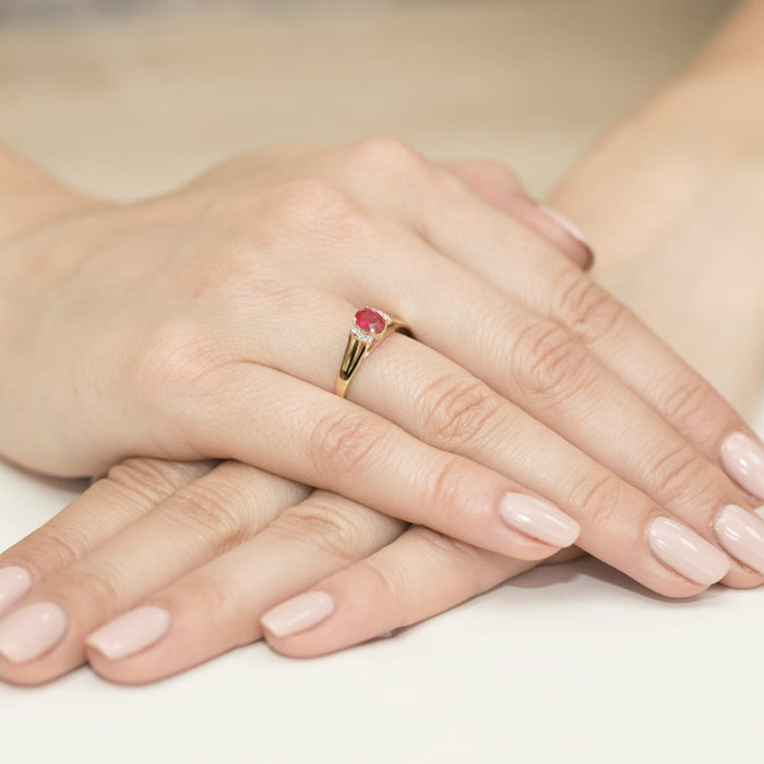 Inel Aur 14K cu Garnet 0.50 ct si Diamante - Galben