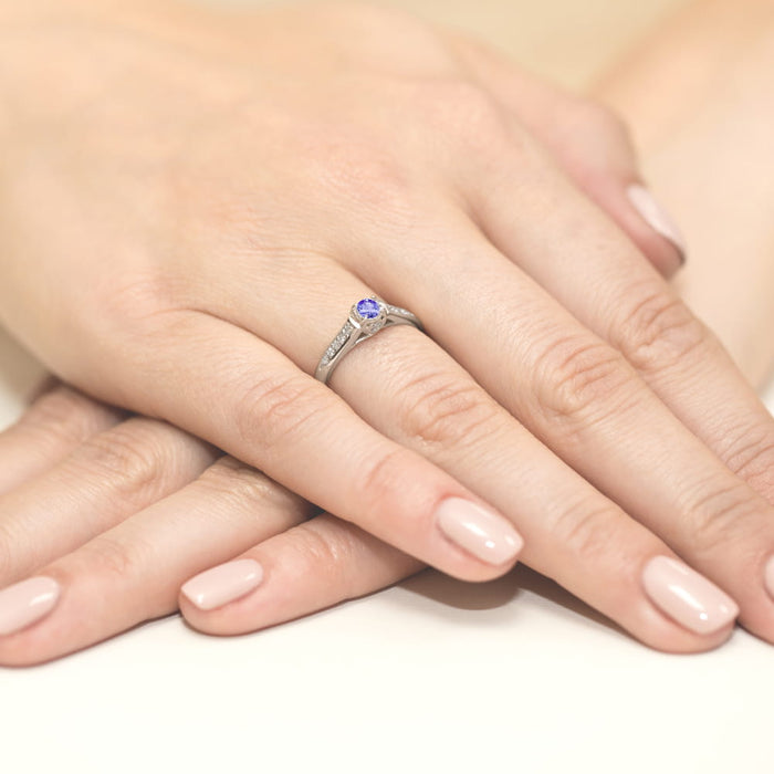 Inel Aur 14K cu Tanzanit 0.30 ct si Diamante Naturale 0.10 ct