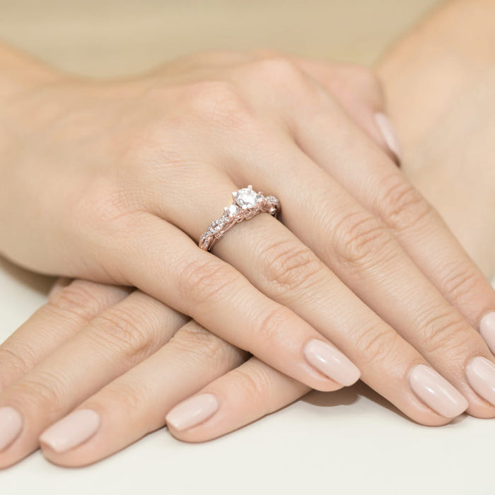 Inel Aur 14K cu Safir Alb 0.60 ct si Diamante Naturale Naturale 0.33 ct