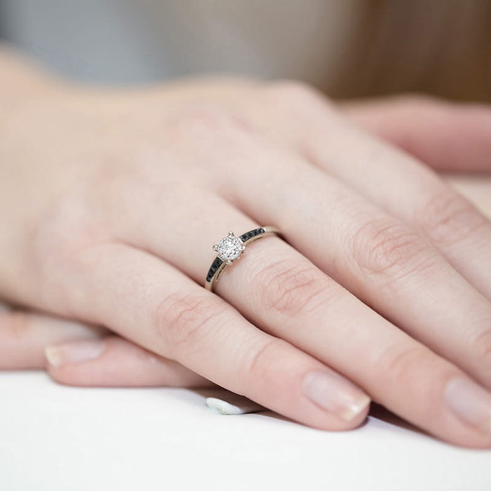 Inel Aur 14K cu Diamant 0.04 ct si Diamante Naturale Negre 0.04 ct