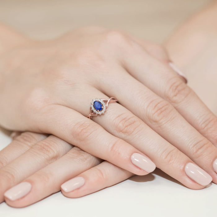 Inel Aur 14K cu Safir 0.70 ct si Diamante Naturale 0.12 ct