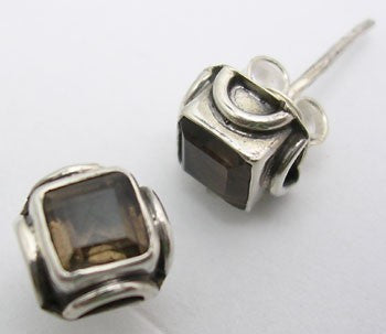 Cercei Argint 925 cu Cuart Fumuriu, 0,7 cm lungime