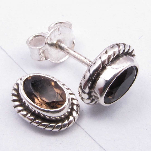 Cercei Argint 925 cu Cuart Fumuriu, 0.9 cm lungime