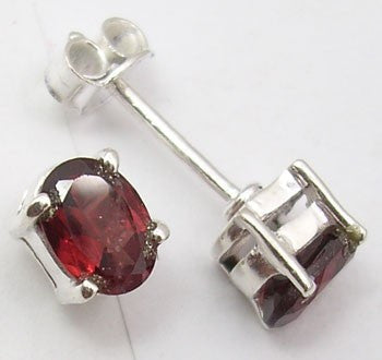 Cercei Argint 925 cu Garnet, 0.7 cm lungime