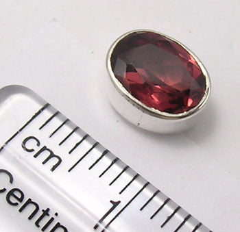 Cercei Argint 925 cu Garnet, 0.9 cm lungime