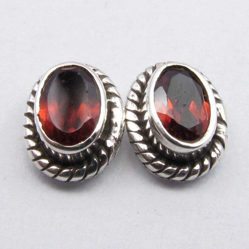 Cercei Argint 925 cu Garnet, 0.9 cm lungime