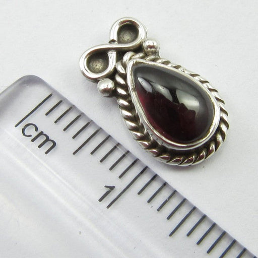 Cercei Argint 925 cu Garnet 1,4 cm lungime