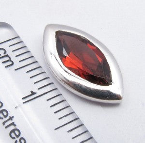 Cercei Argint 925 cu Garnet, 1,5 cm lungime
