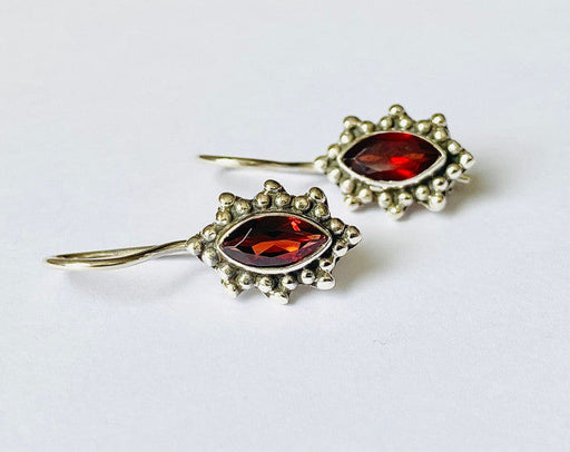 Cercei Argint 925 cu Garnet, 2.3 cm lungime