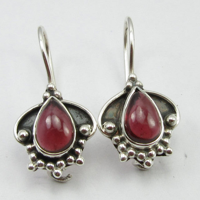 Cercei Argint 925 cu Garnet 2.5 cm lungime