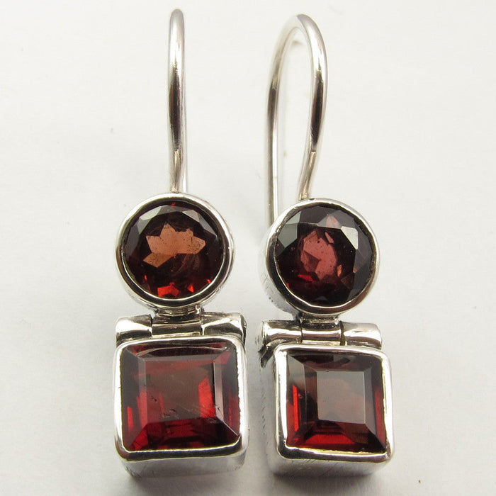 Cercei Argint 925 cu Garnet 2,5 cm lungime