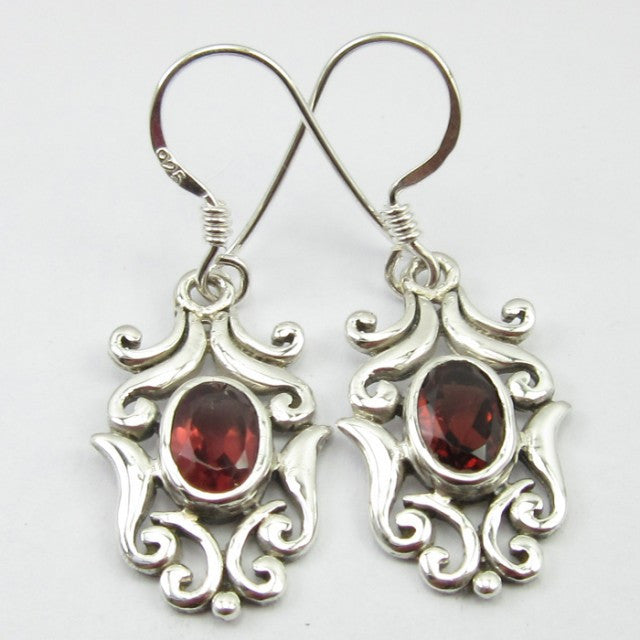 Cercei Argint 925 cu Garnet 3,5 cm lungime