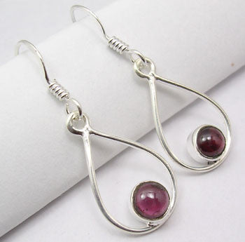 Cercei Argint 925 cu Garnet, 3.5 cm lungime