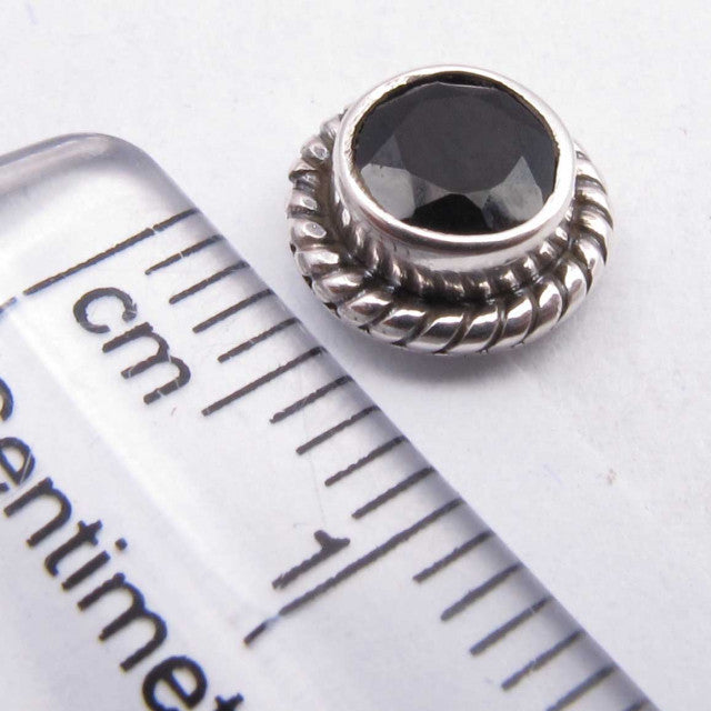 Cercei Argint 925 cu Onix Negru, 0.8 cm lungime