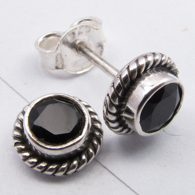 Cercei Argint 925 cu Onix Negru, 0.8 cm lungime