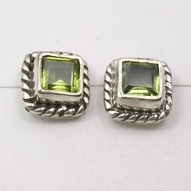 Cercei Argint 925 cu Peridot, 0,7 cm lungime