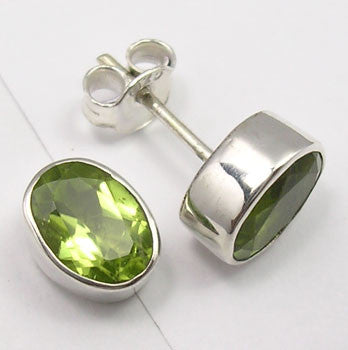 Cercei Argint 925 cu Peridot, 0.9 cm lungime