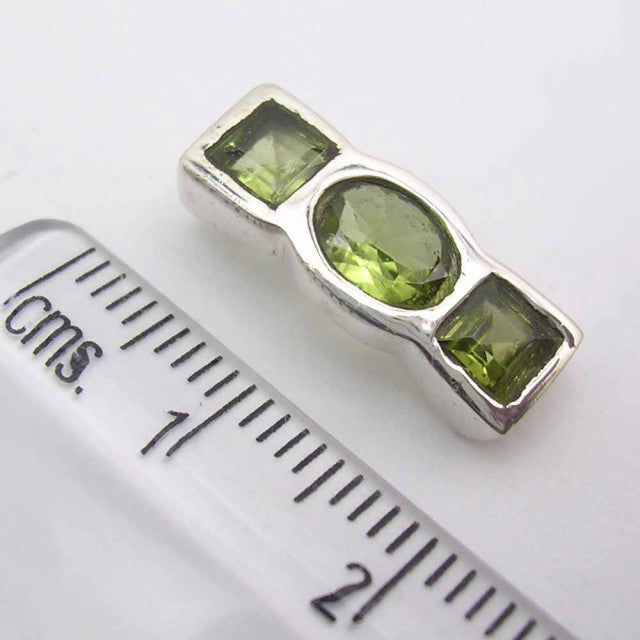 Cercei Argint 925 cu Peridot, 1.9 cm lungime