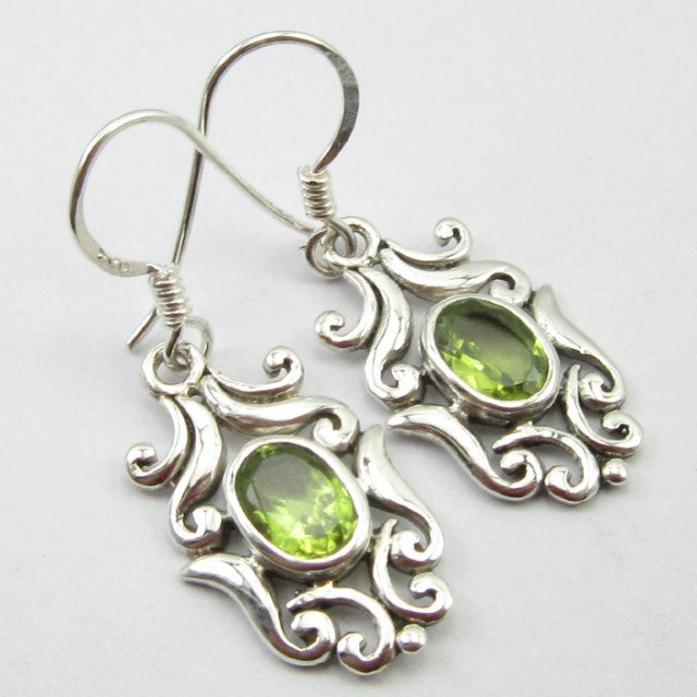 Cercei Argint 925 cu Peridot 3,5 cm lungime