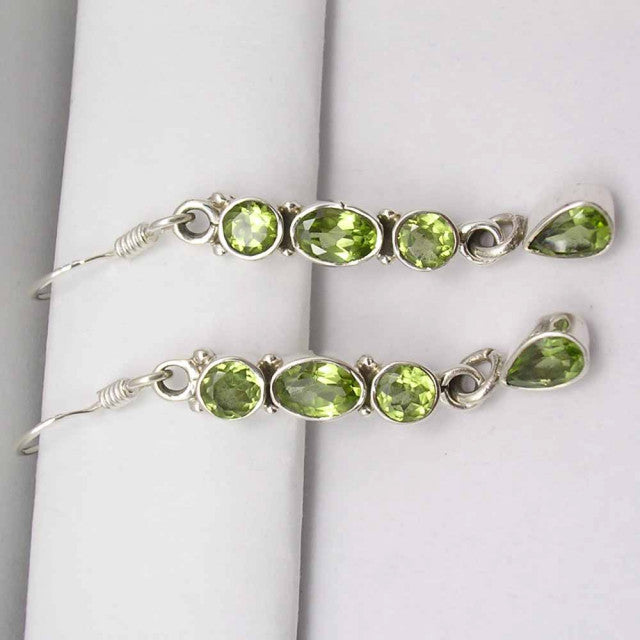Cercei Argint 925 cu Peridot 4,7 cm lungime