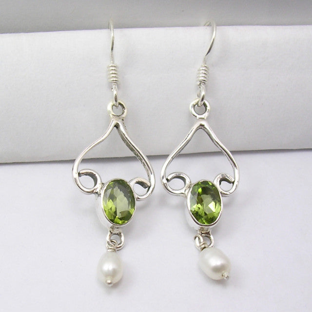 Cercei Argint 925 cu Peridot si Perla FreshWater, 4.8 cm lungime