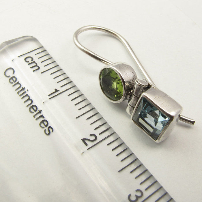 Cercei Argint 925 cu Peridot si Topaz Albastru 2,5 cm lungime