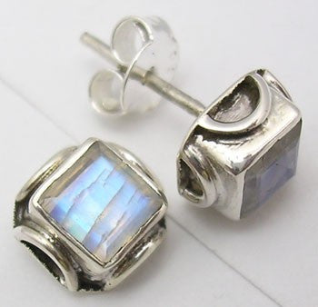 Cercei Argint 925 cu Piatra Lunii, 0.7 cm lungime