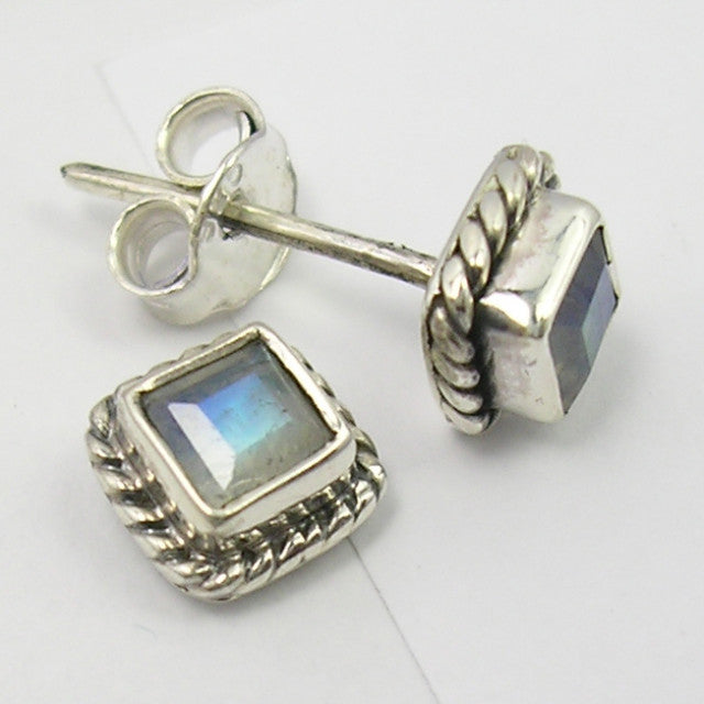 Cercei Argint 925 cu Piatra Lunii, 0.7 cm lungime