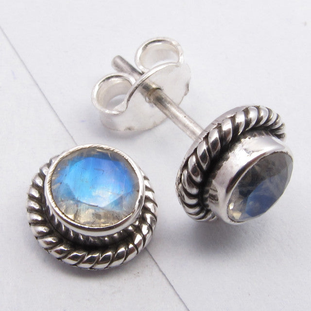 Cercei Argint 925 cu Piatra Lunii, 0.8 cm lungime