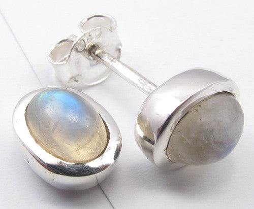 Cercei Argint 925 cu Piatra Lunii 0.9 cm lungime