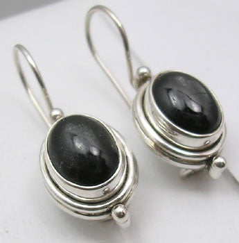 Cercei Argint 925 cu Stea Neagra, 2.5 cm lungime