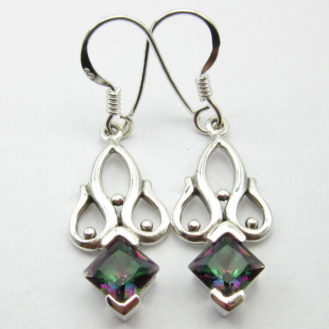 Cercei Argint 925 cu Topaz Mistic 3.9 cm lungime