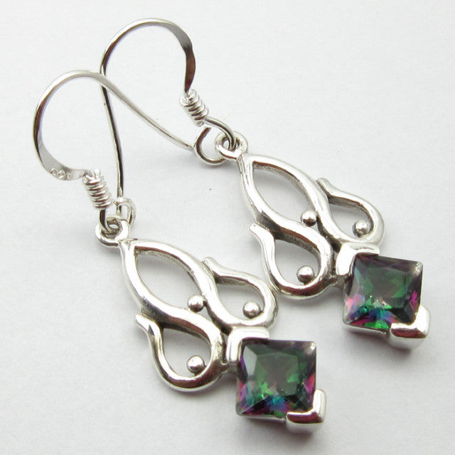 Cercei Argint 925 cu Topaz Mistic 3.9 cm lungime