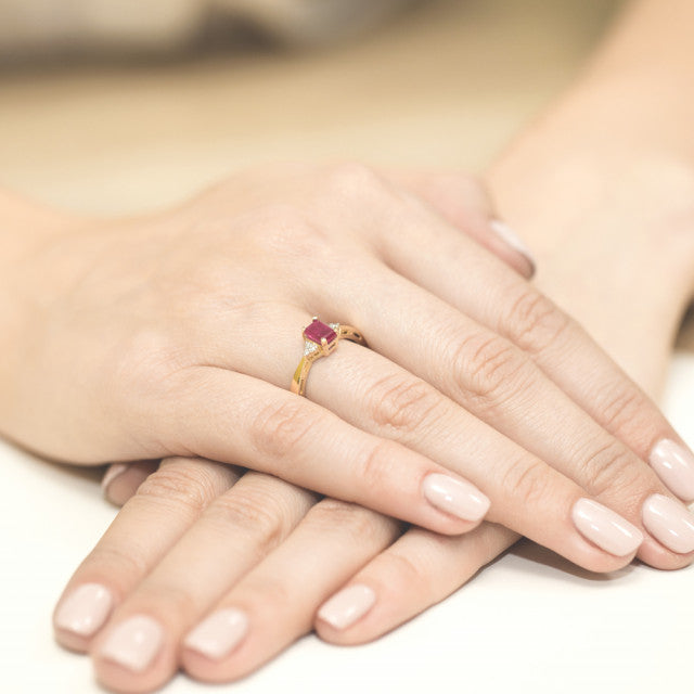 Inel Aur 14K cu Rubin 0.80 ct