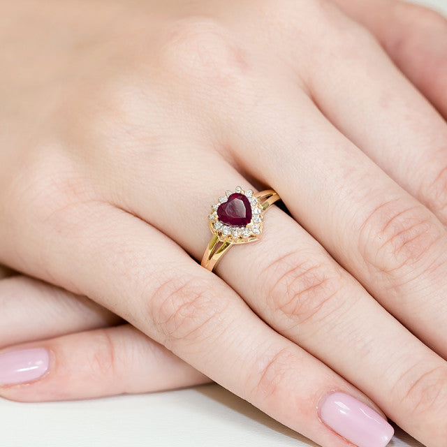 Inel Aur 14K cu Rubin 1.10 ct si Diamante Naturale 0.12 ct