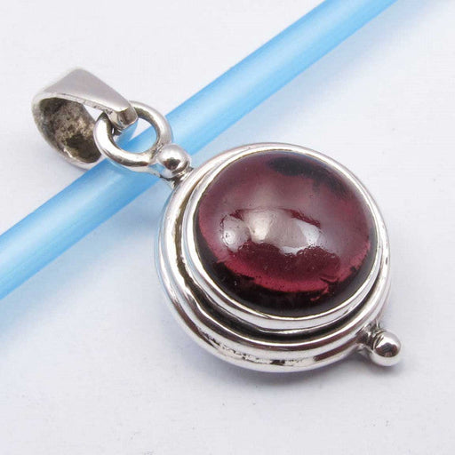 Pandantiv Argint 925 cu Garnet, 2.5 cm lungime