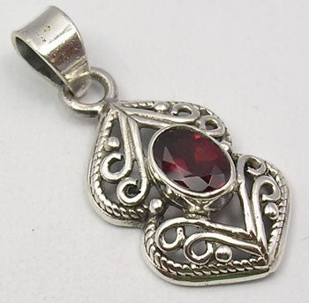 Pandantiv Argint 925 cu Garnet, 3.2 cm lungime