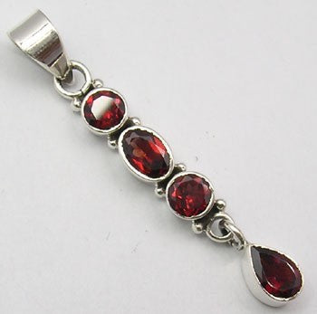 Pandantiv Argint 925 cu Garnet 4,6 cm lungime