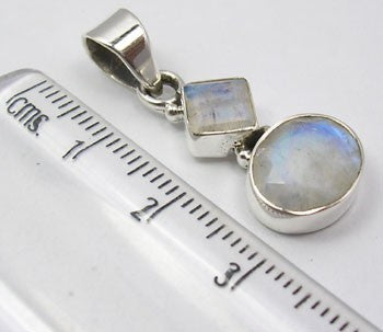 Pandantiv Argint 925 cu Piatra Lunii 3.1 cm lungime