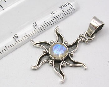 Pandantiv Argint 925 cu Piatra Lunii 3.5 cm lungime